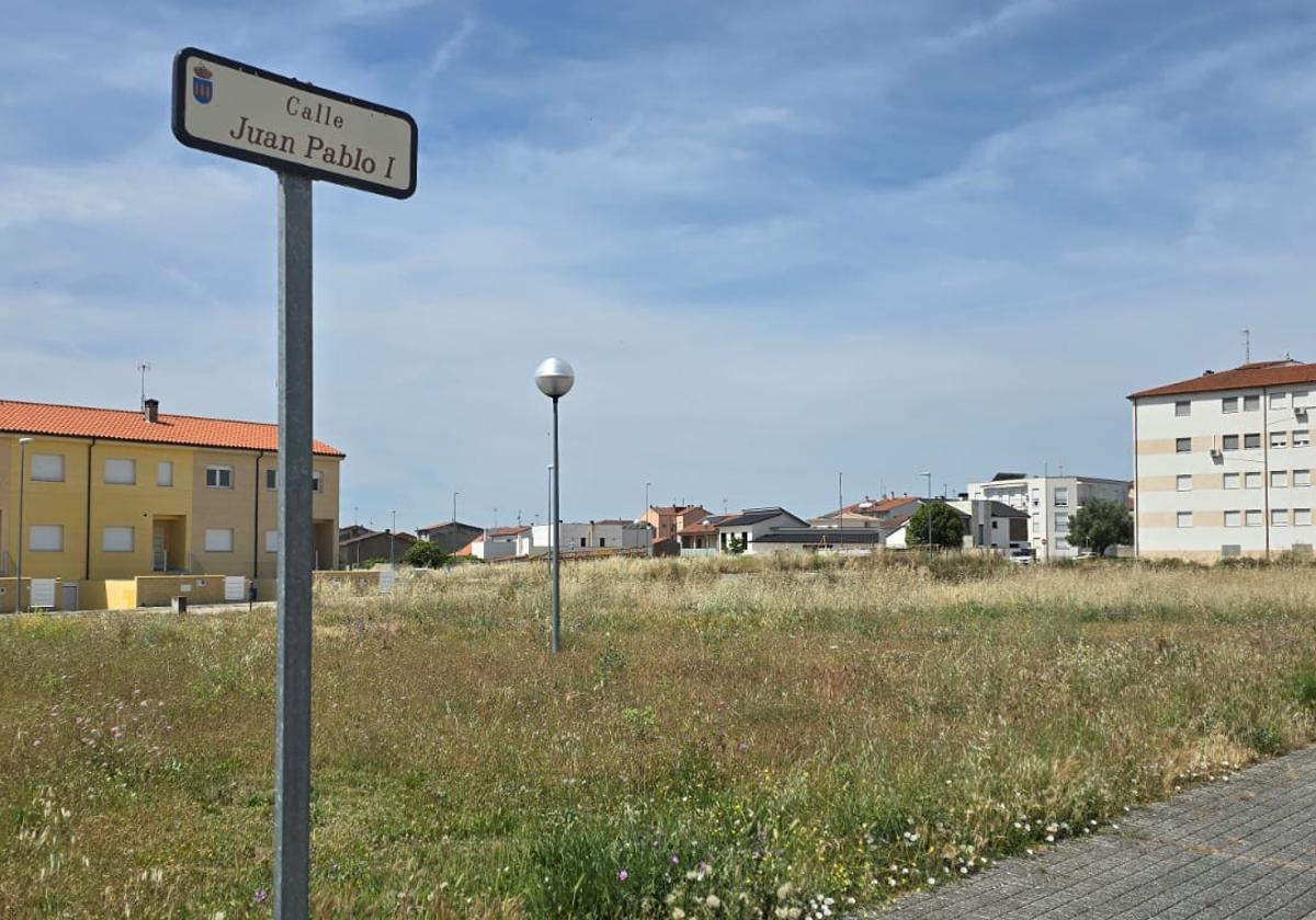 Calle Juan Pablo I, una de las que acogerán las viviendas.