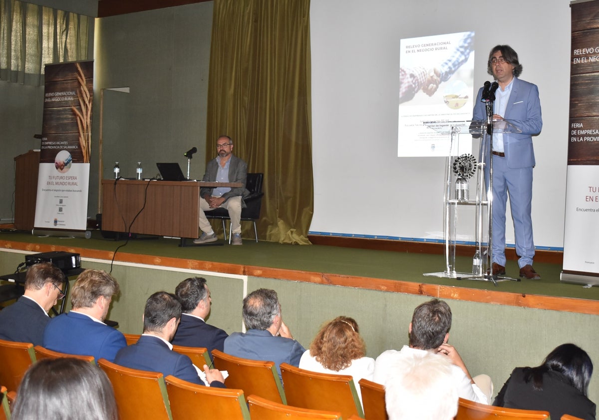 Imagen principal - Futuro para 94 negocios rurales en la provincia de Salamanca