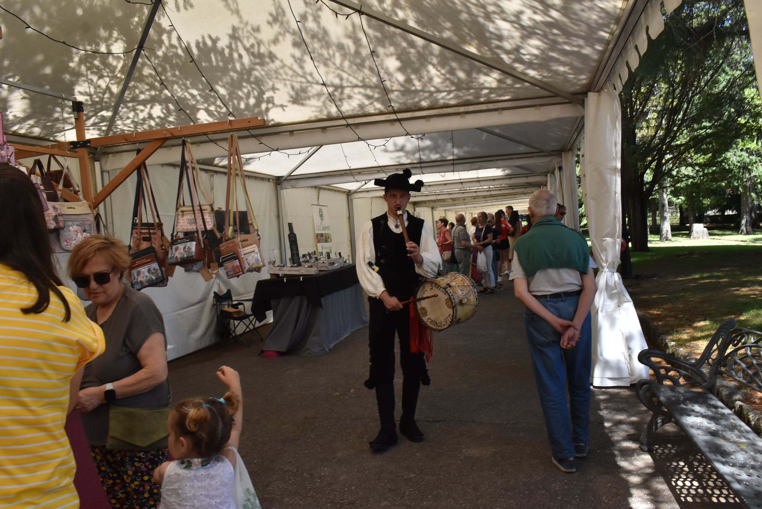 Primera feria agroalimentaria en Candelario para rendir homenaje a su tradición chacinera