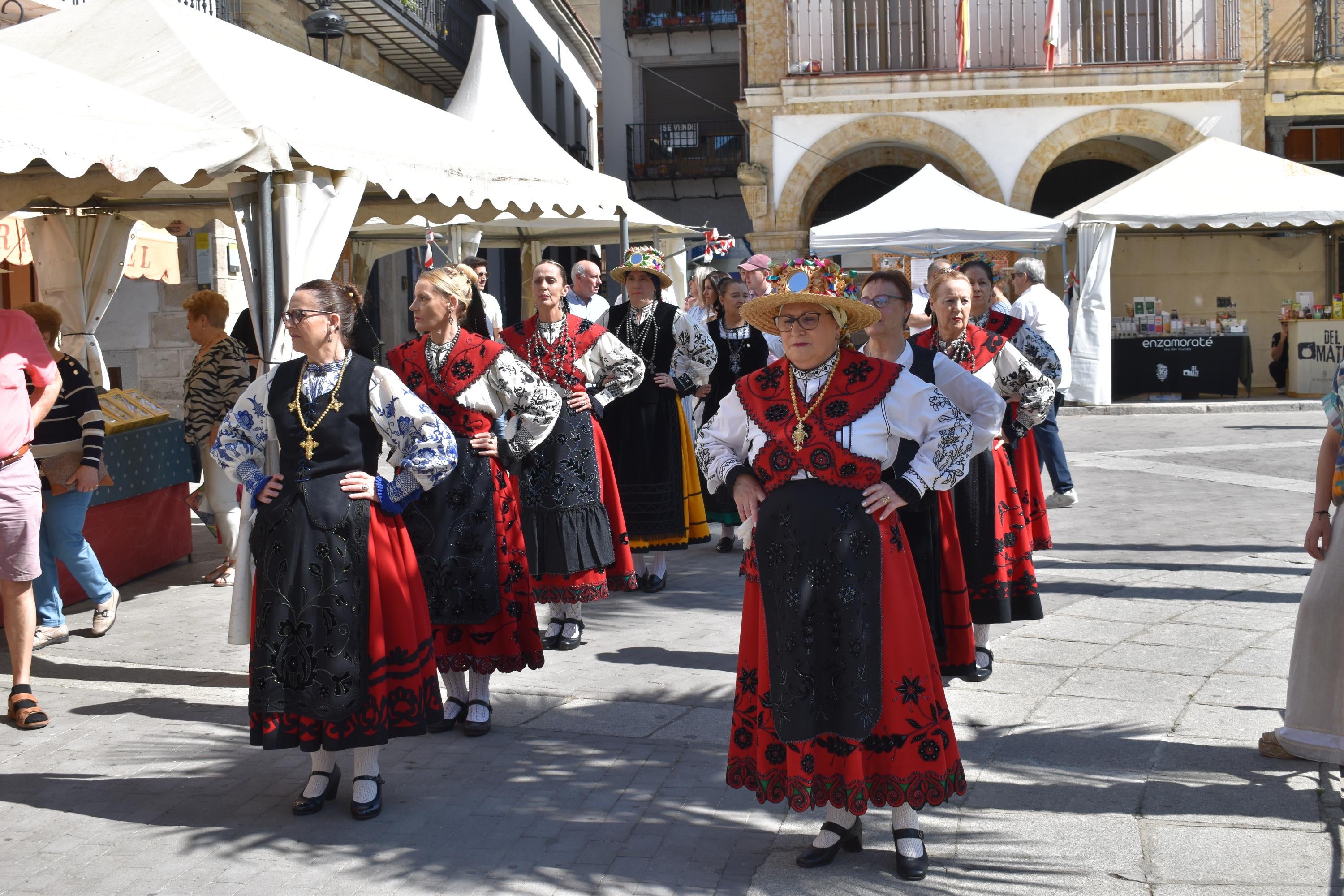 Sin animales, pero con esencia en la Feria de San Antonio de Alba de Tormes