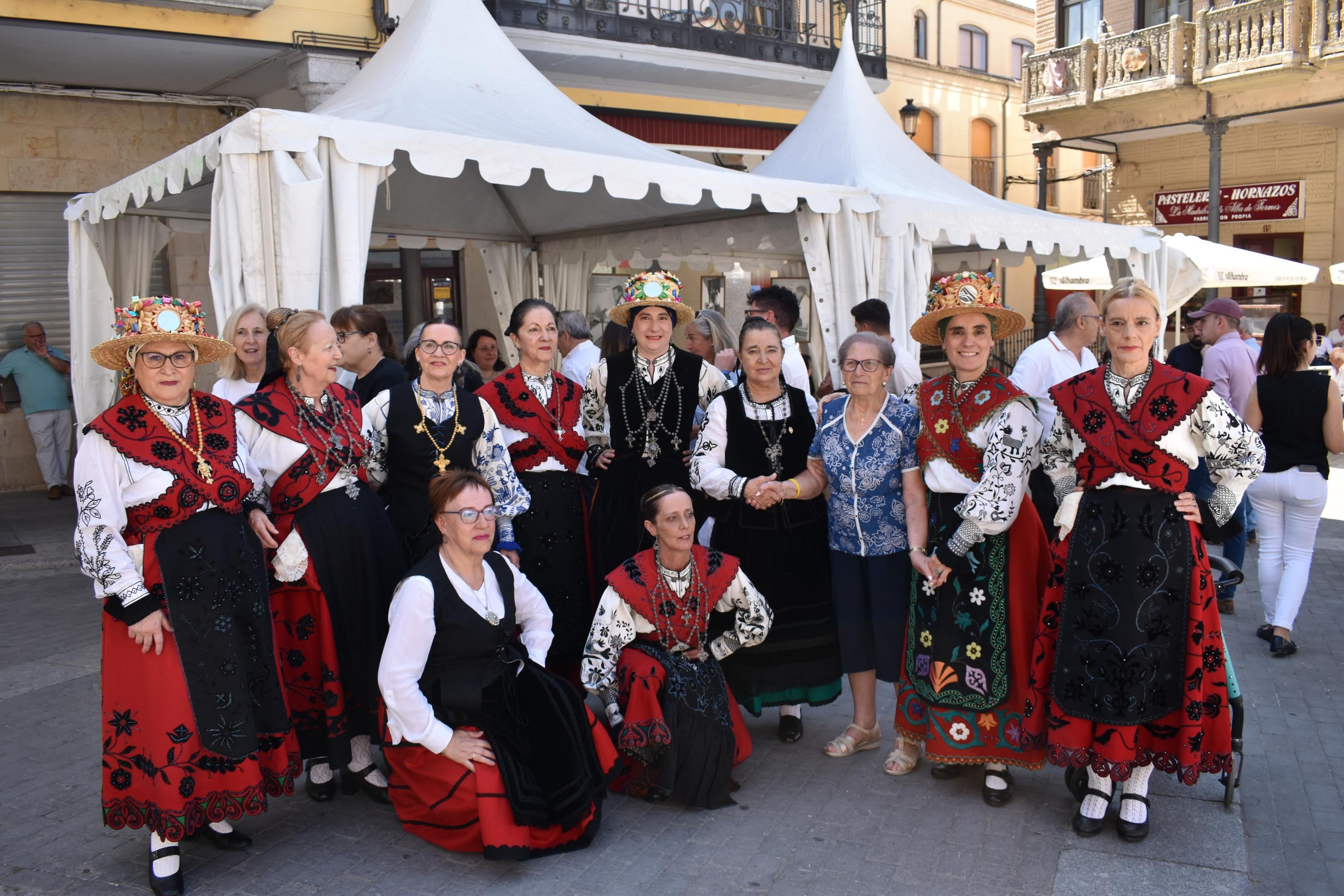Sin animales, pero con esencia en la Feria de San Antonio de Alba de Tormes