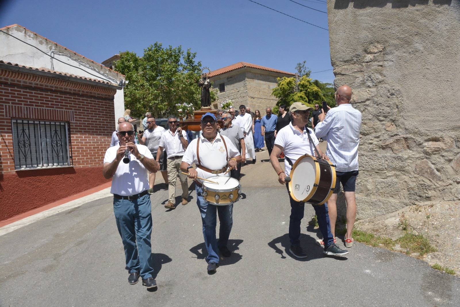 Malpartida sale en procesión con San Antonio
