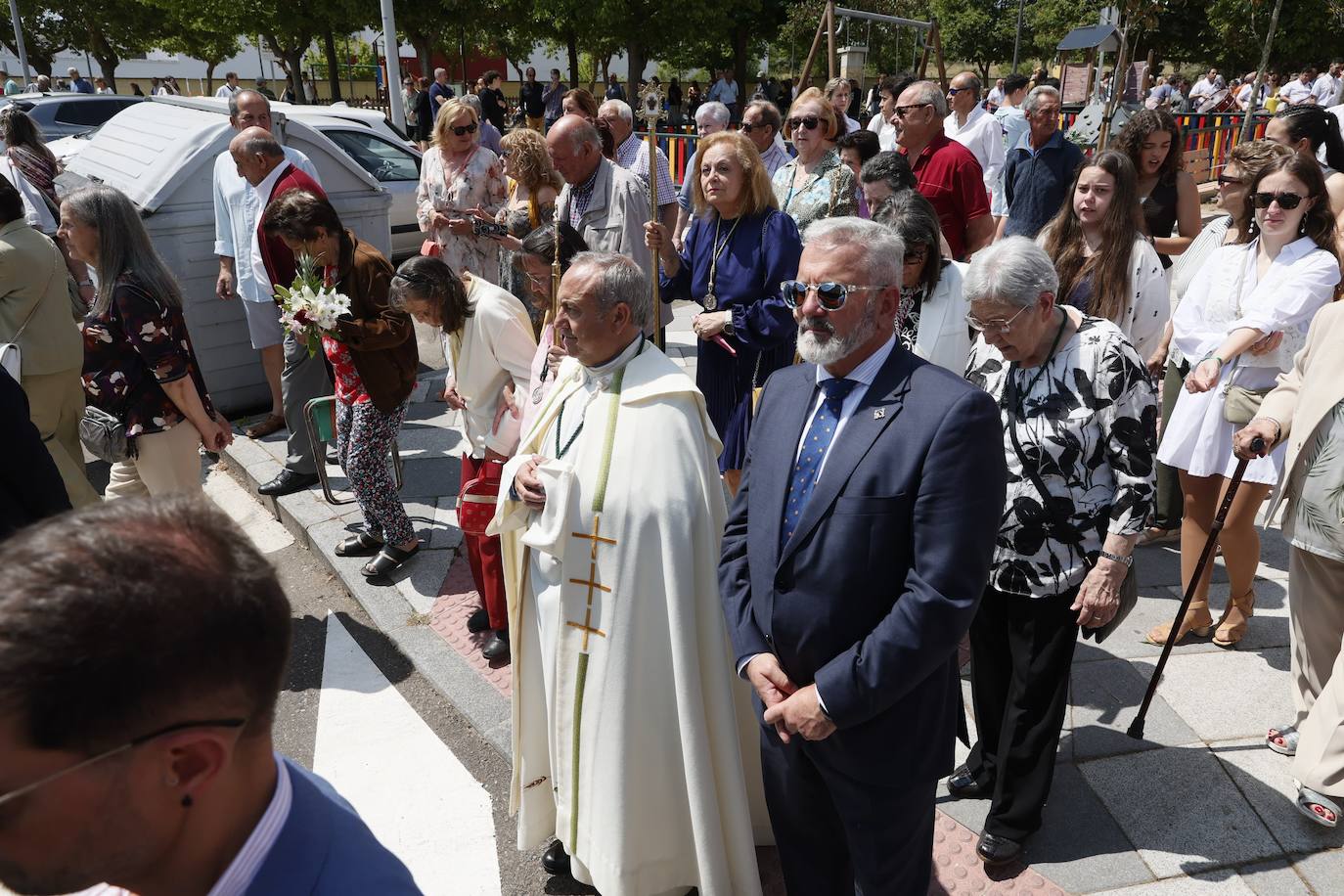 Tejares rinde homenaje a su virgen