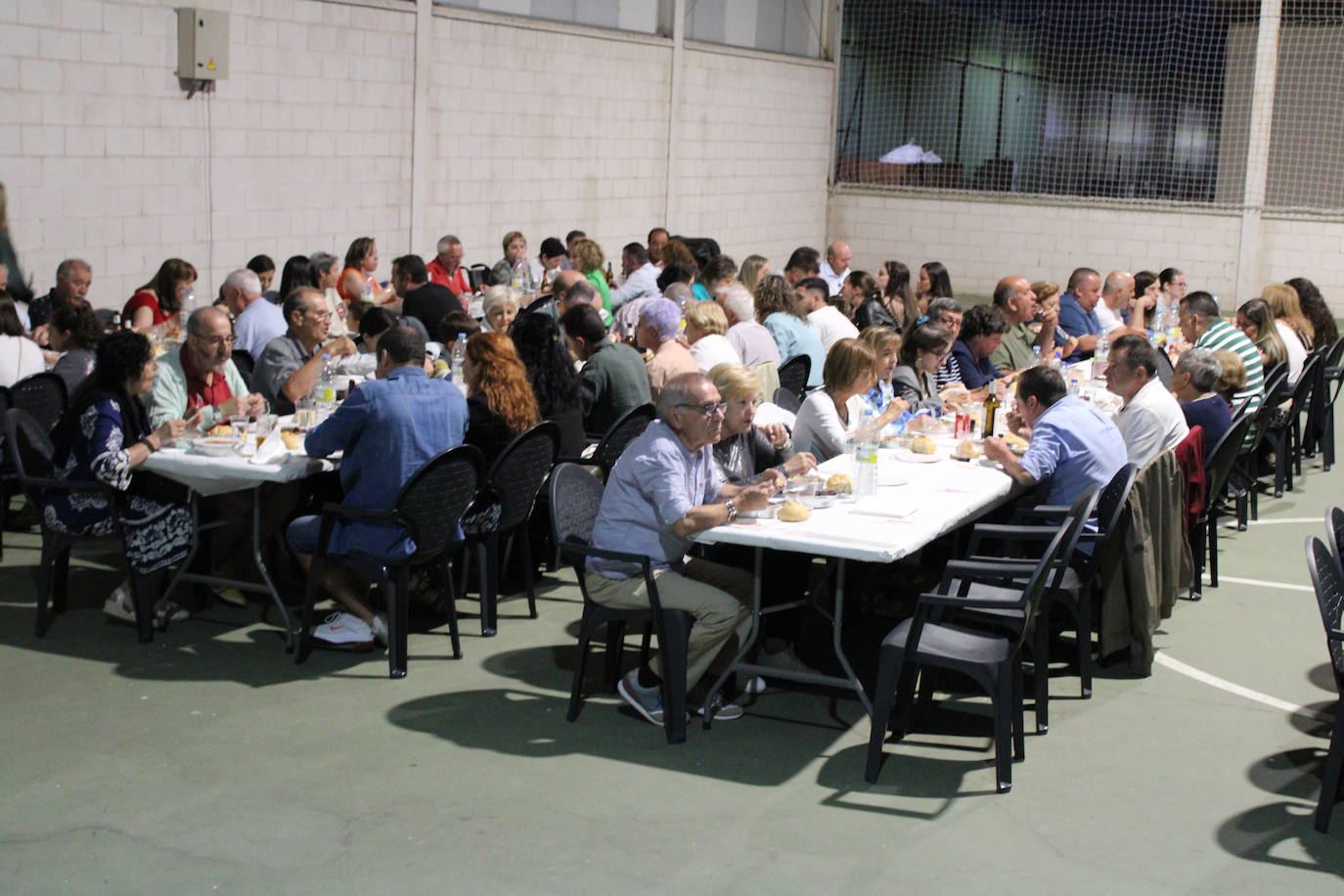 Cena y verbena para despedir la fiesta en Montejo