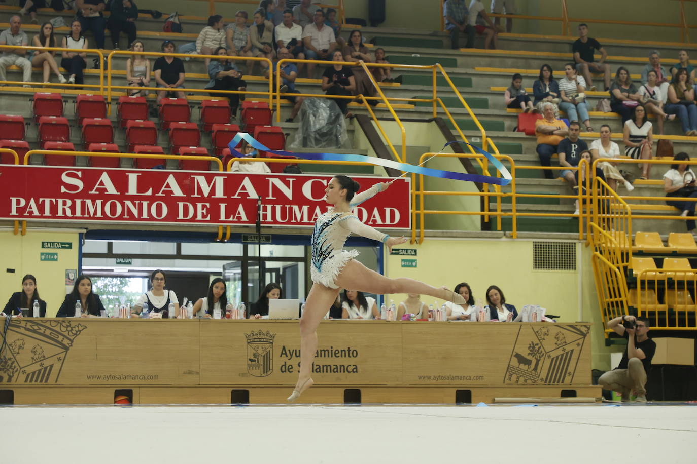 El Club Salmantino de Gimnasia maravilla con sus talentos