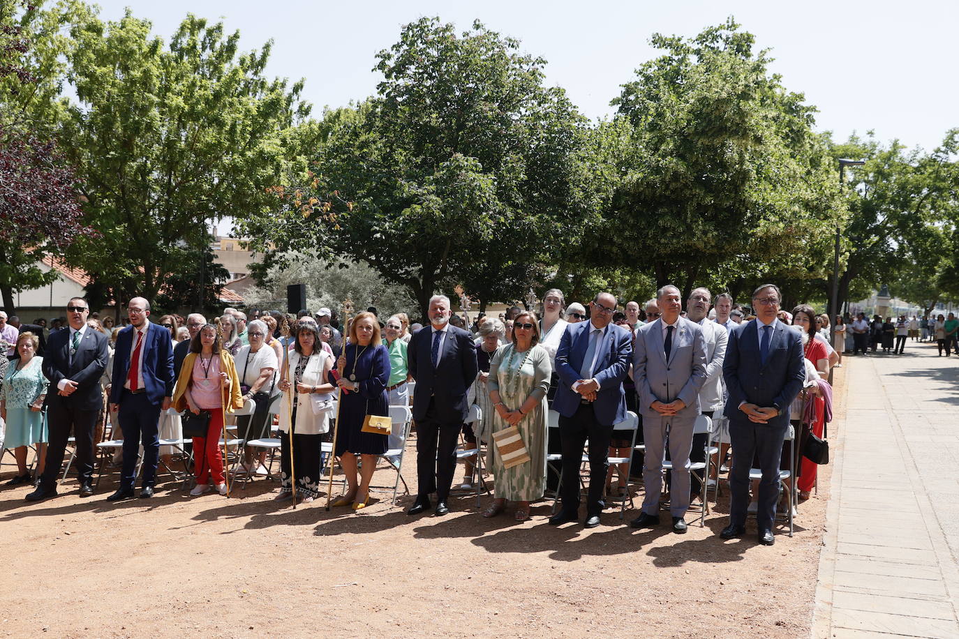 Tejares rinde homenaje a su virgen