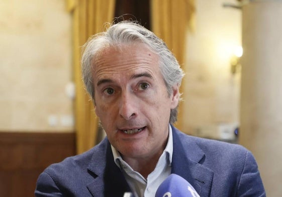 Íñigo de la Serna, en el encuentro con empresarios en el Casino de Salamanca este martes.