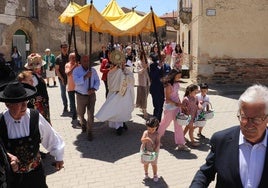 Llegada de la procesión a la iglesia en la fiesta de 2024.