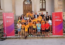 Foto de familia de los primeros clasificados en las distintas categorías