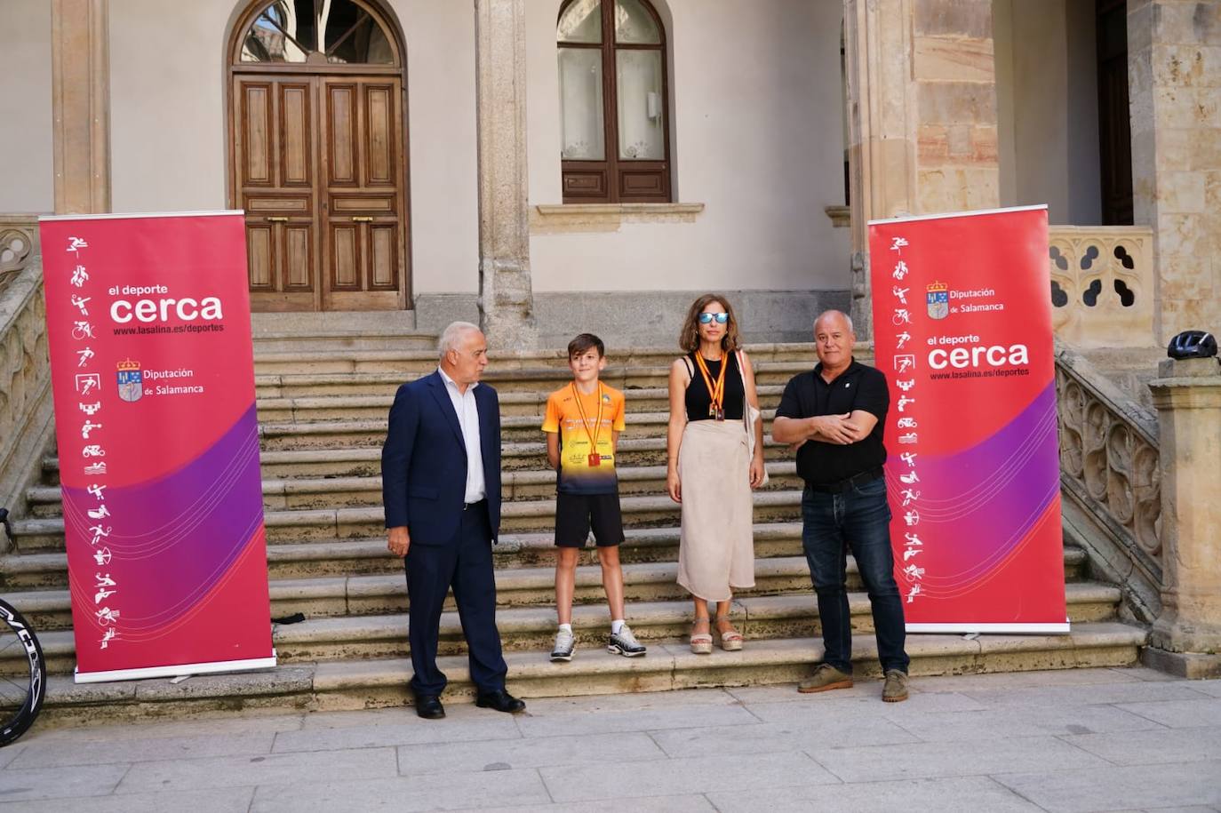 Gran fiesta en La Salina para entregar los premios a los mejores del Triatlón Escolar