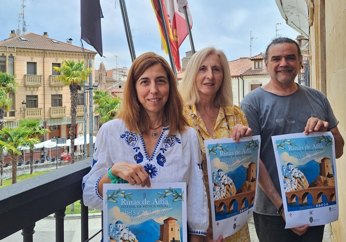 Diana Fernández, Concepción Miguélez y Miguel Ángel Caro.