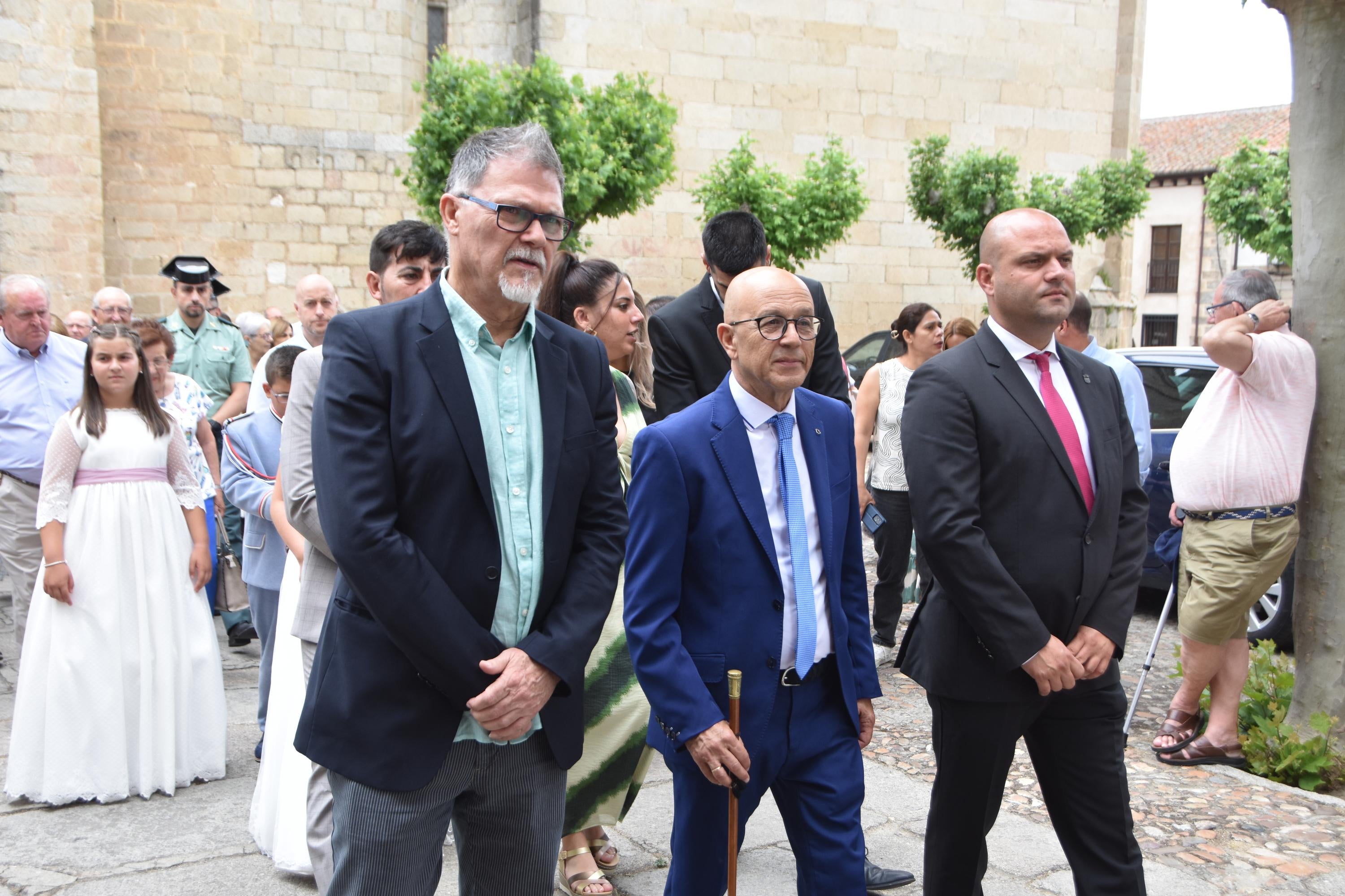 Fe de Corpus bajo un cielo de tormenta en Ledesma