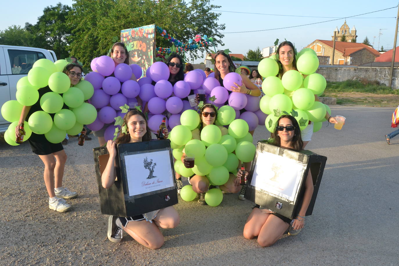 Creatividad y brillantes en el desfile de El Cubo de Don Sancho