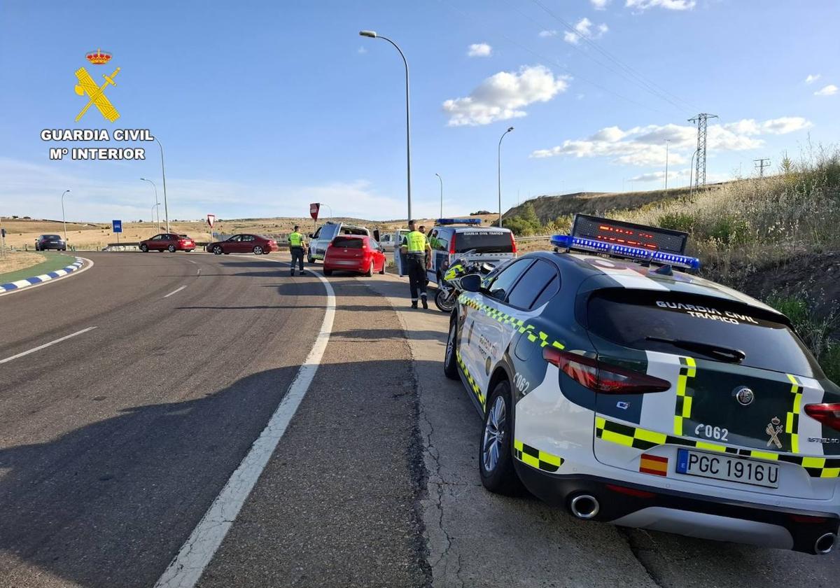 Actuación de la Guardia Civil de Tráfico.