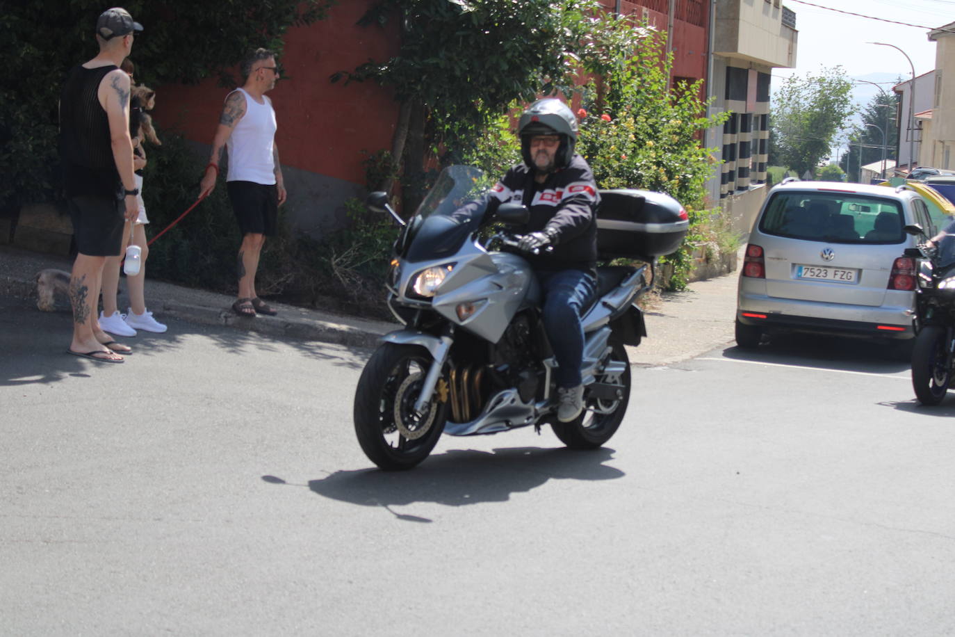 Las motos se dejan oír en Guijuelo