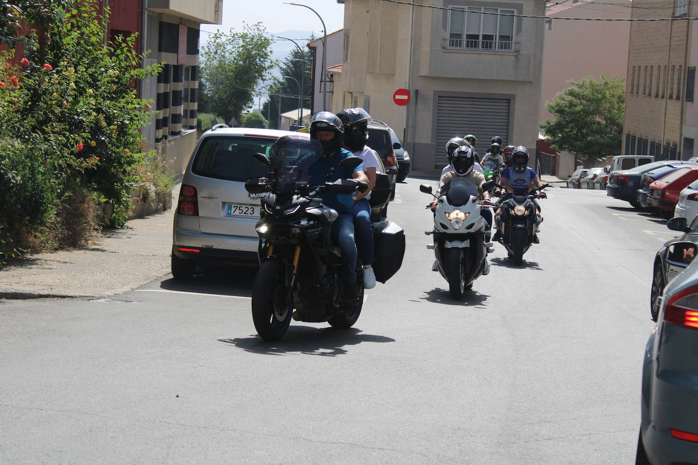 Las motos se dejan oír en Guijuelo
