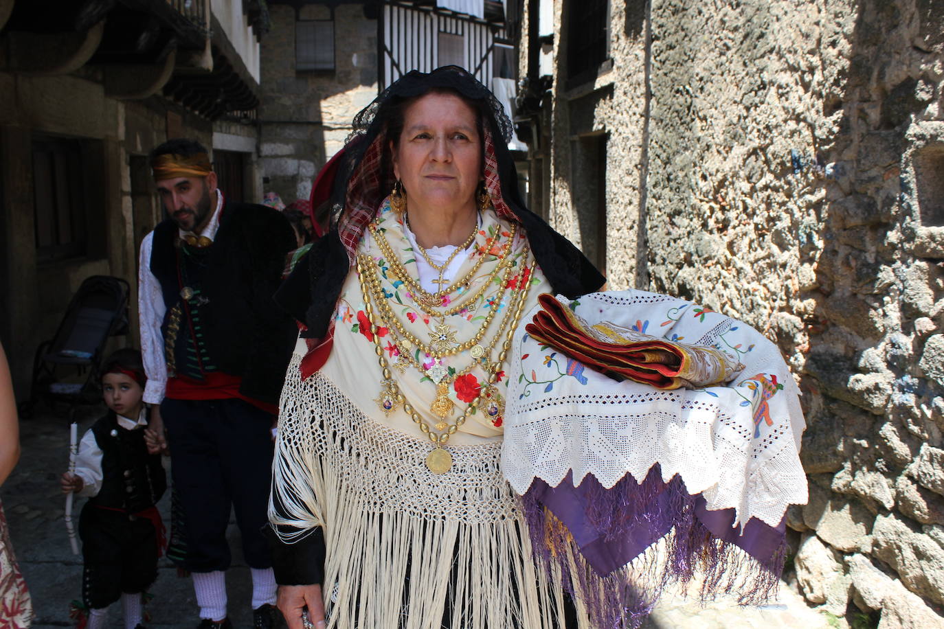 La Alberca exhibe toda su belleza en el Corpus Christi