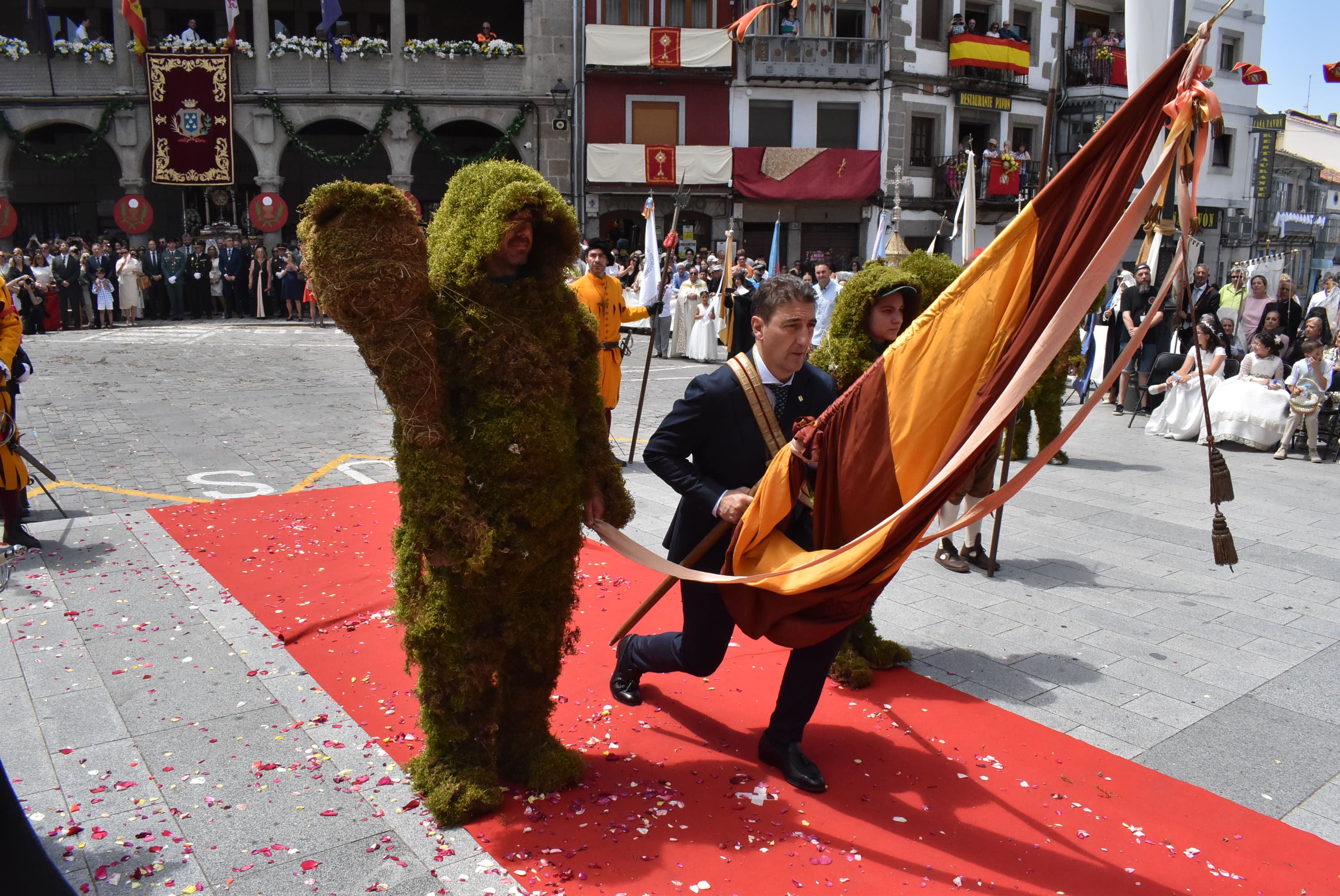 Béjar cumple un año más con la procesión del Corpus Christi como Fiesta de Interés Turístico Internacional