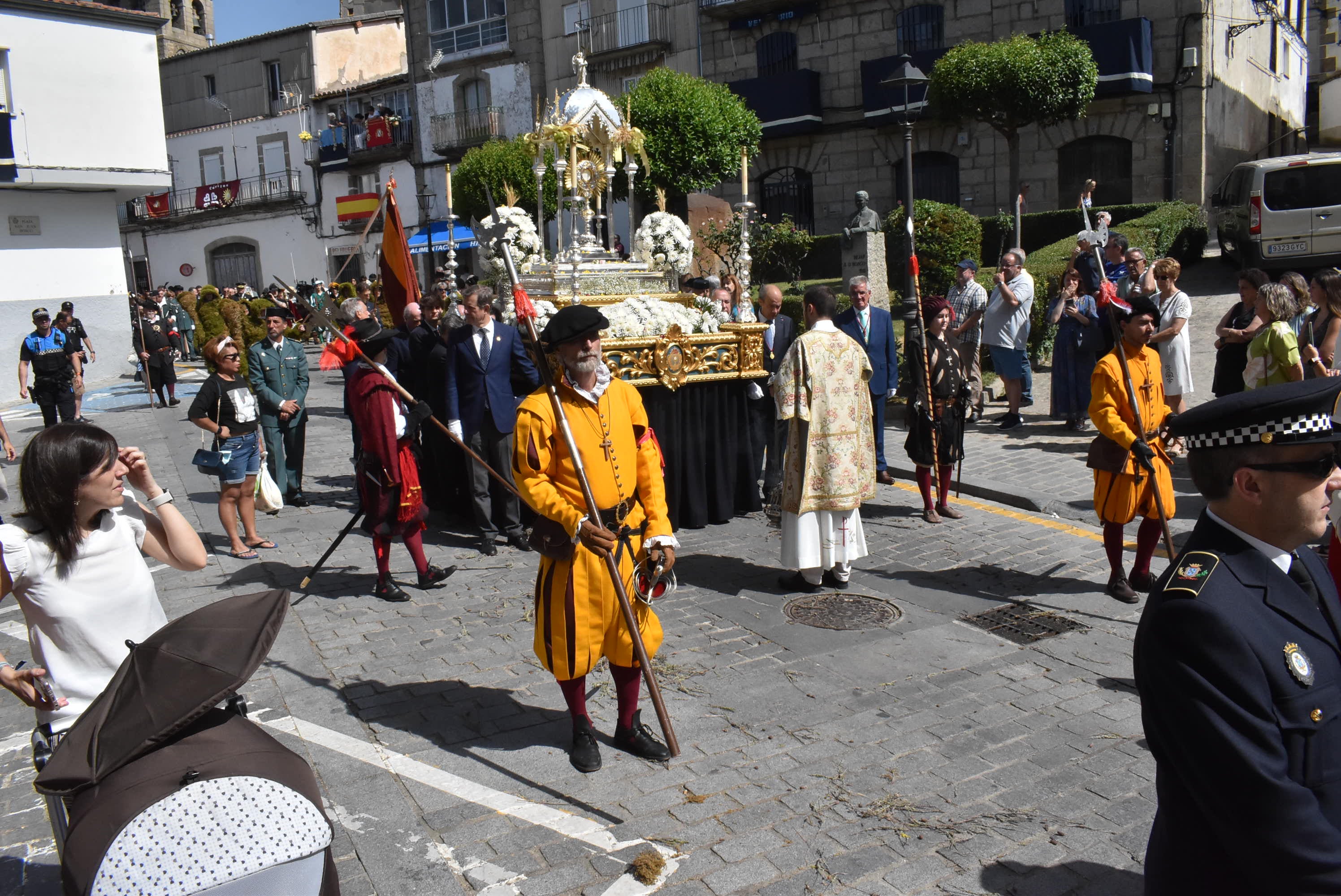 Béjar cumple un año más con la procesión del Corpus Christi como Fiesta de Interés Turístico Internacional