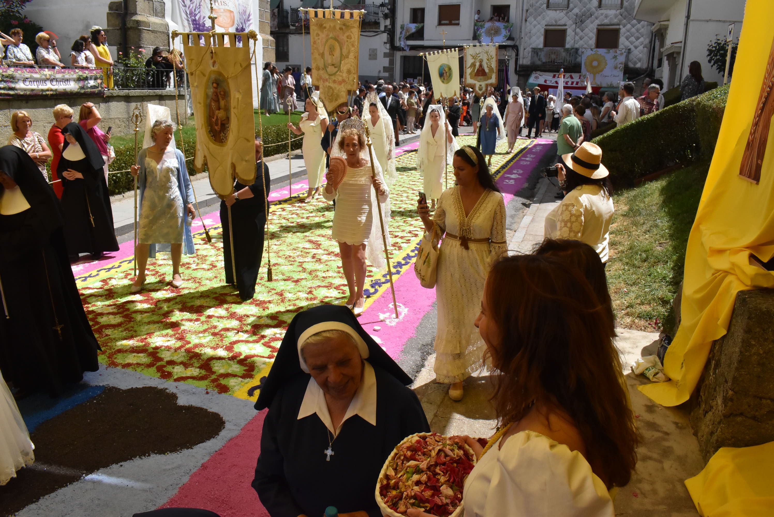 Béjar cumple un año más con la procesión del Corpus Christi como Fiesta de Interés Turístico Internacional