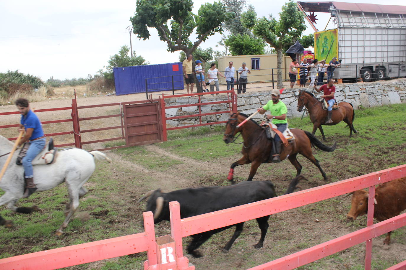 Último y trepidante encierro a caballo en Sancti Spíritus