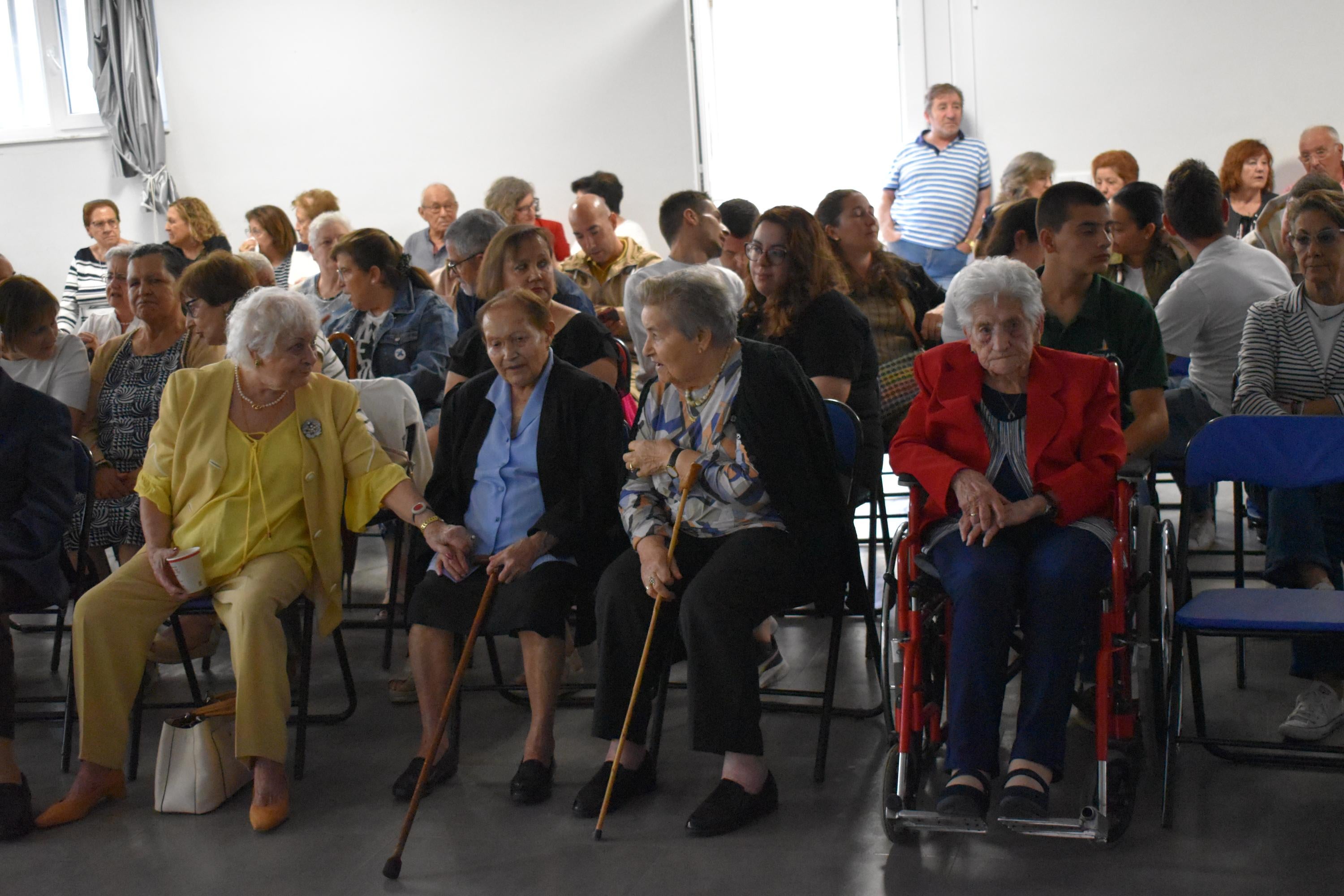 Aldealengua honra a sus mayores de 90 años en la jornada central festiva