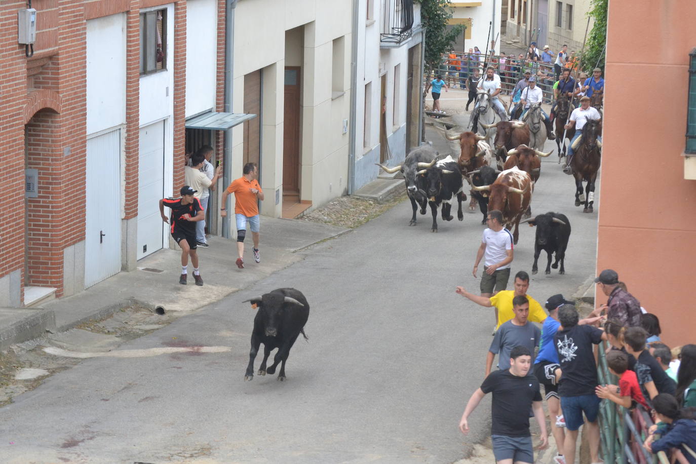 Brillante cierre de San Juan en Hinojosa de Duero
