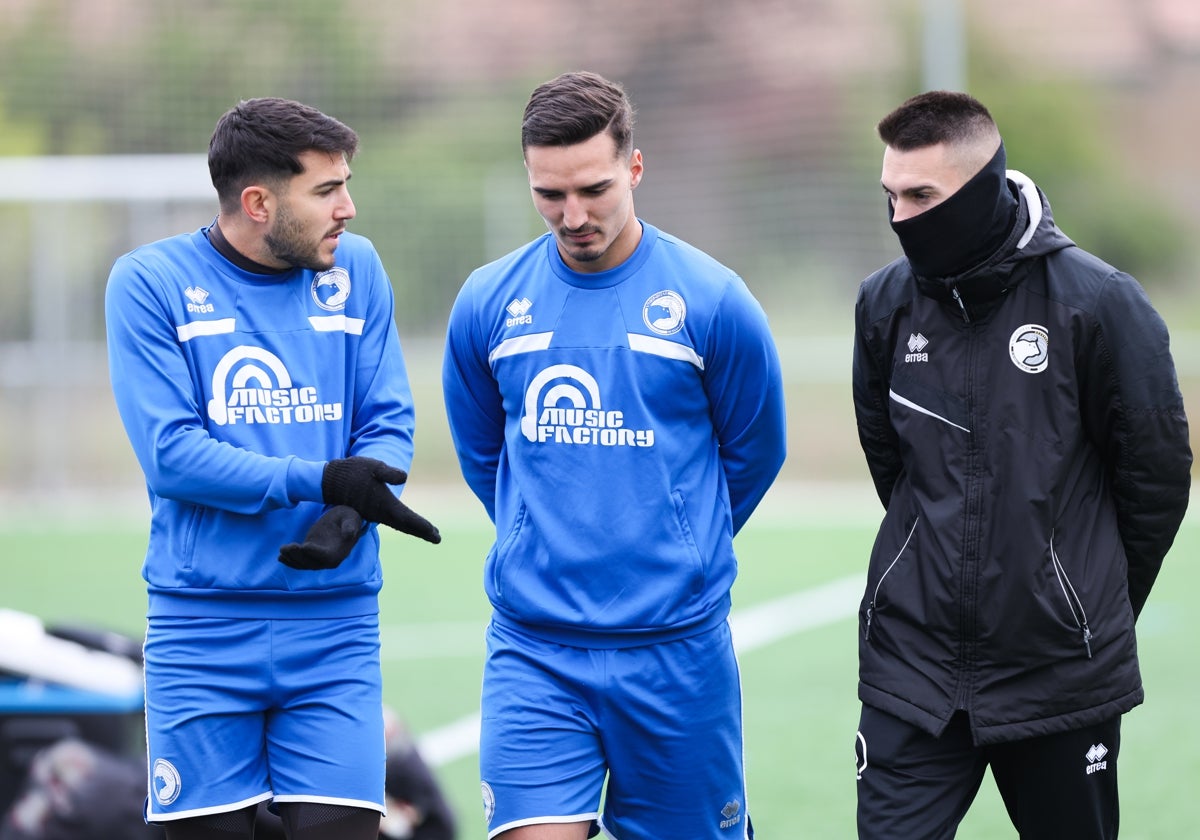 Iván Moreno e Imanol Baz, dos de los jugadores con oferta de renovación de Unionistas.