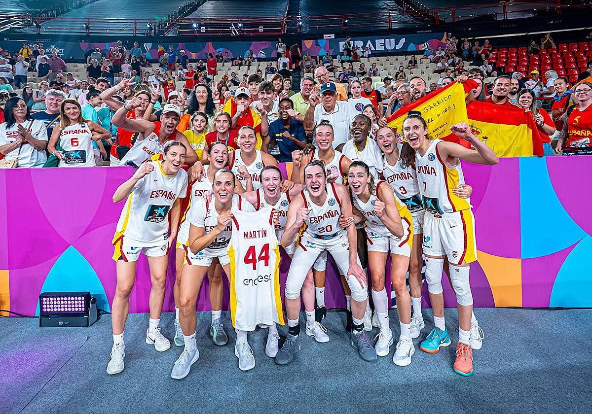 El combinado español celebra el pase a las semifinales del Eurobasket acordándose de Iyana Martín.