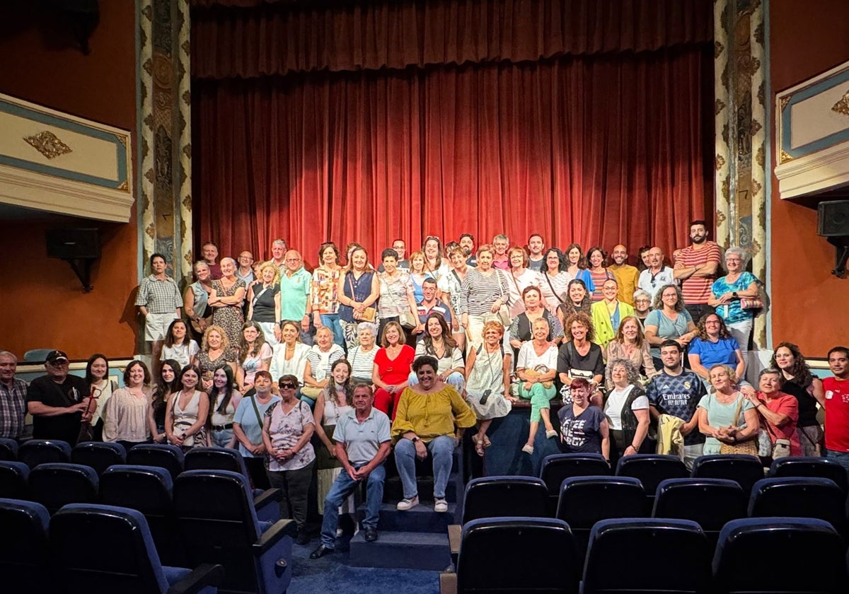 Foto de familia del público que acudirá al Grand Prix.