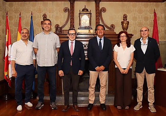 El CD Universidad de Salamanca y Perfumerías Avenida mantienen su convenio con la actividad física y deportiva
