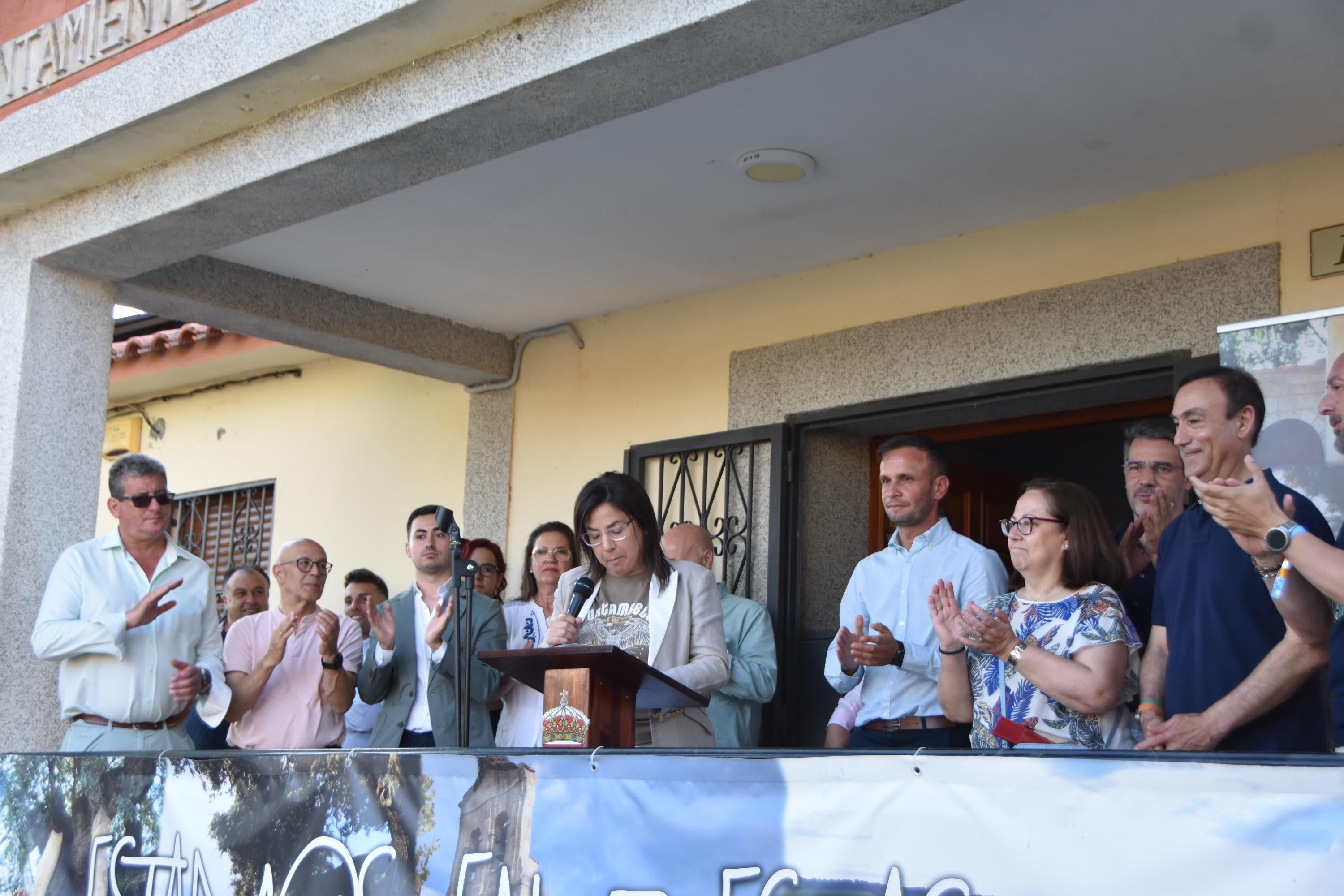 La mediática diputada Ana Vázquez ensalza «lo rural» en San Pedro del Valle