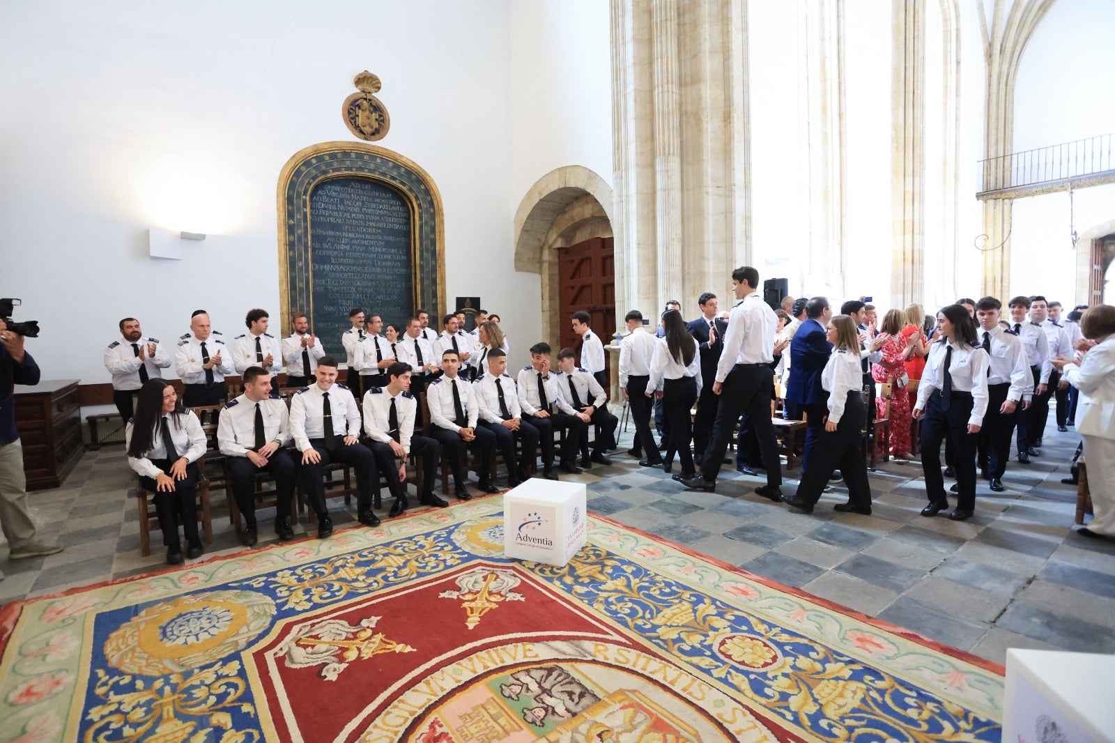 Una nueva promoción de alumnos de Adventia está lista para volar: «El cielo nunca es el límite, solo es el comienzo»