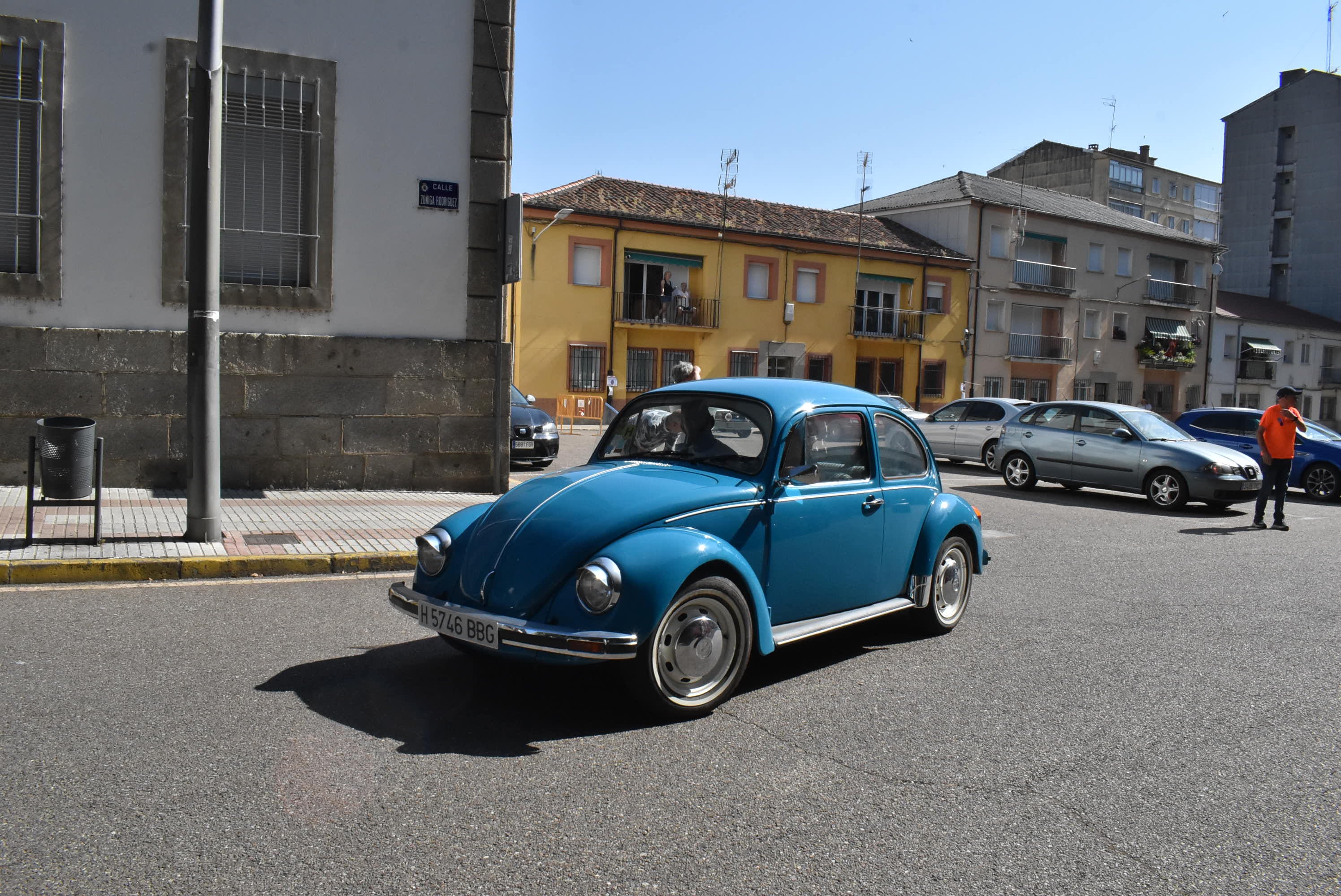 Éxito en la primera concentración de coches clásicos y vespas celebrada en Béjar