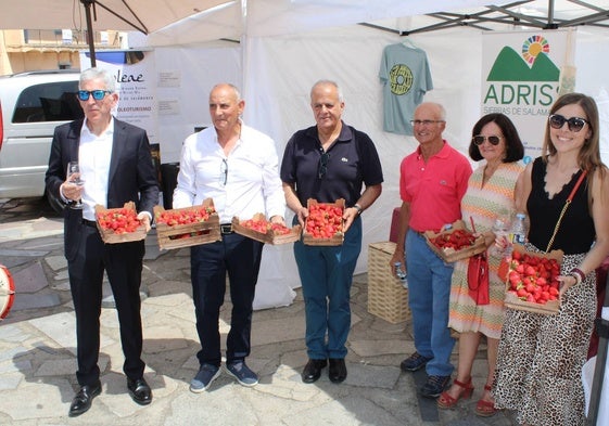 La fresa es la gran protagonista de la feria de Linares.