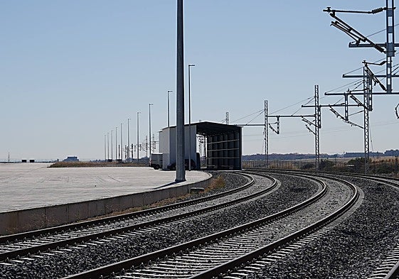 Zona de descarga de mercancías a granel del futuro Puerto Seco.