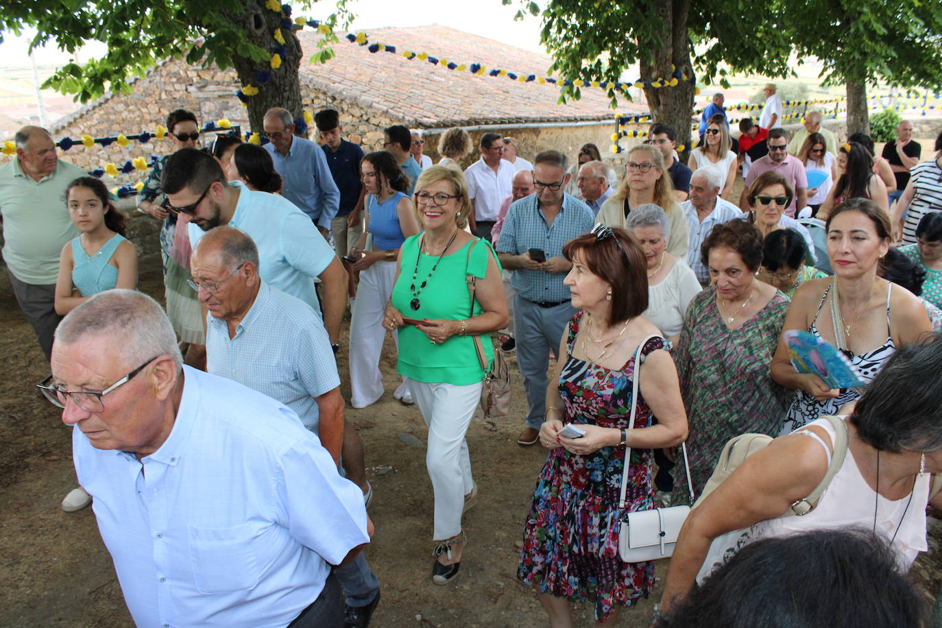 Berrocal de Salvatierra cumple con su patrona Santa Isabel