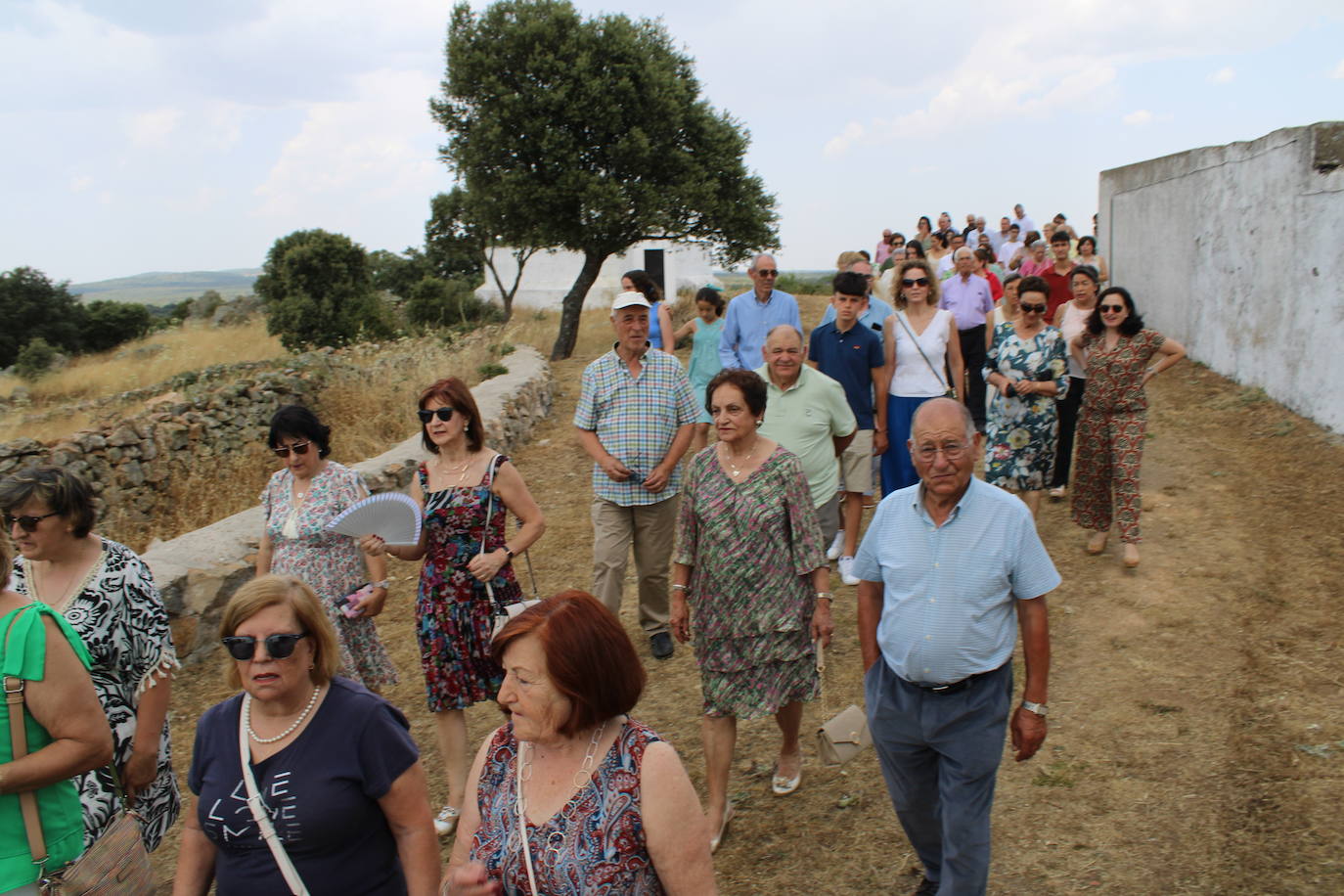 Berrocal de Salvatierra cumple con su patrona Santa Isabel
