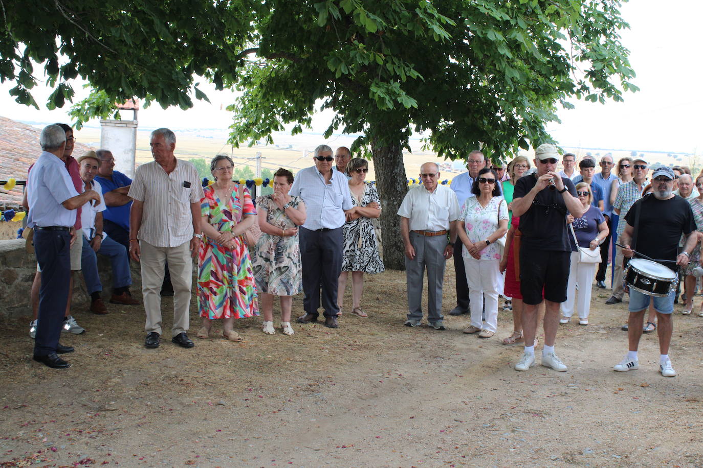 Berrocal de Salvatierra cumple con su patrona Santa Isabel