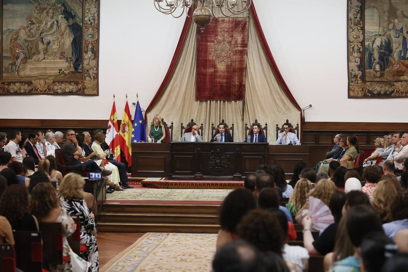 Salamanca, capital mundial del español: 2.800 estudiantes de 82 países arrancan los Cursos Internacionales de Verano