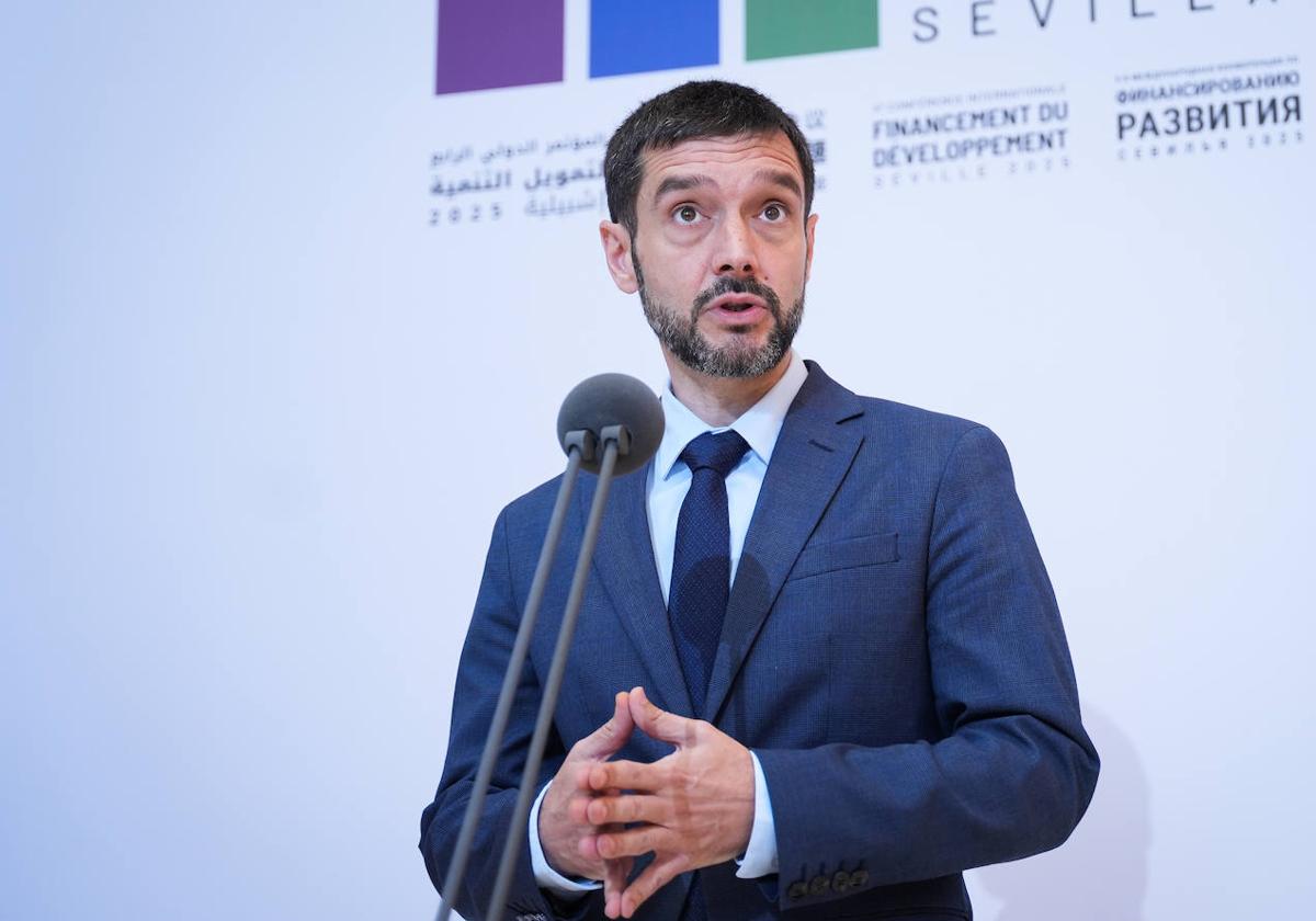El ministro de Derechos Sociales, Pablo Bustinduy.