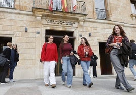 Imagen de archivo de la fachada de Cursos Internacionales.
