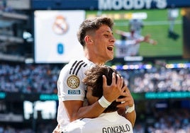 Arda Guler celebra el tanto de Gonzalo.