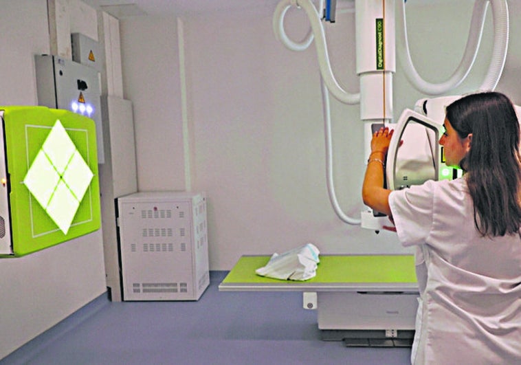 Sala de Rayos X en el centro de salud de San Juan.