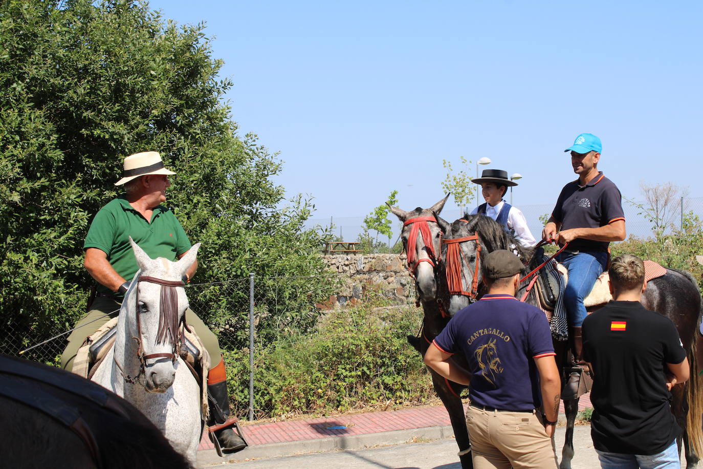 Cantagallo congrega a los amantes de los caballos en su primera ruta ecuestre