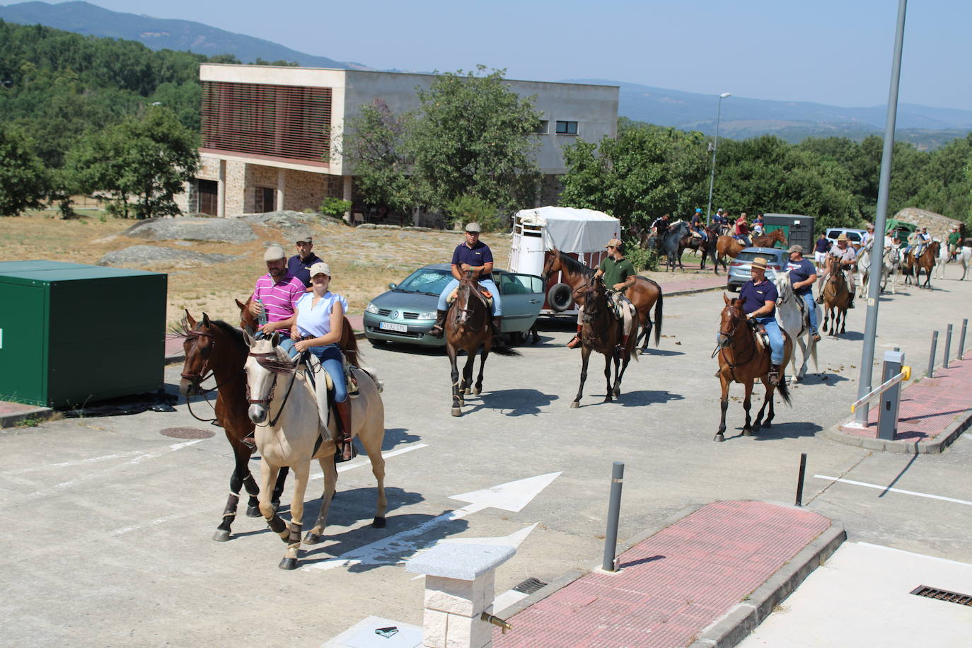 Cantagallo congrega a los amantes de los caballos en su primera ruta ecuestre