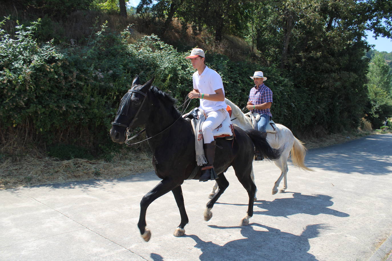 Cantagallo congrega a los amantes de los caballos en su primera ruta ecuestre