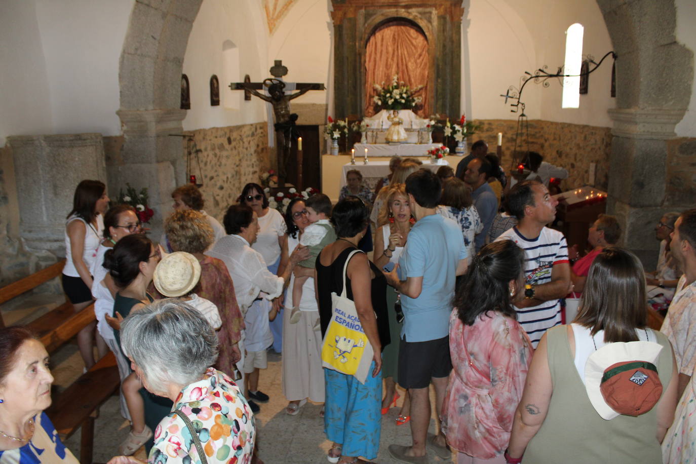 Endrinal despide sus fiestas con el día del Cristo y la paella