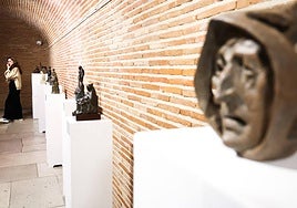 Un sector de la exposición de Agustín Casillas.