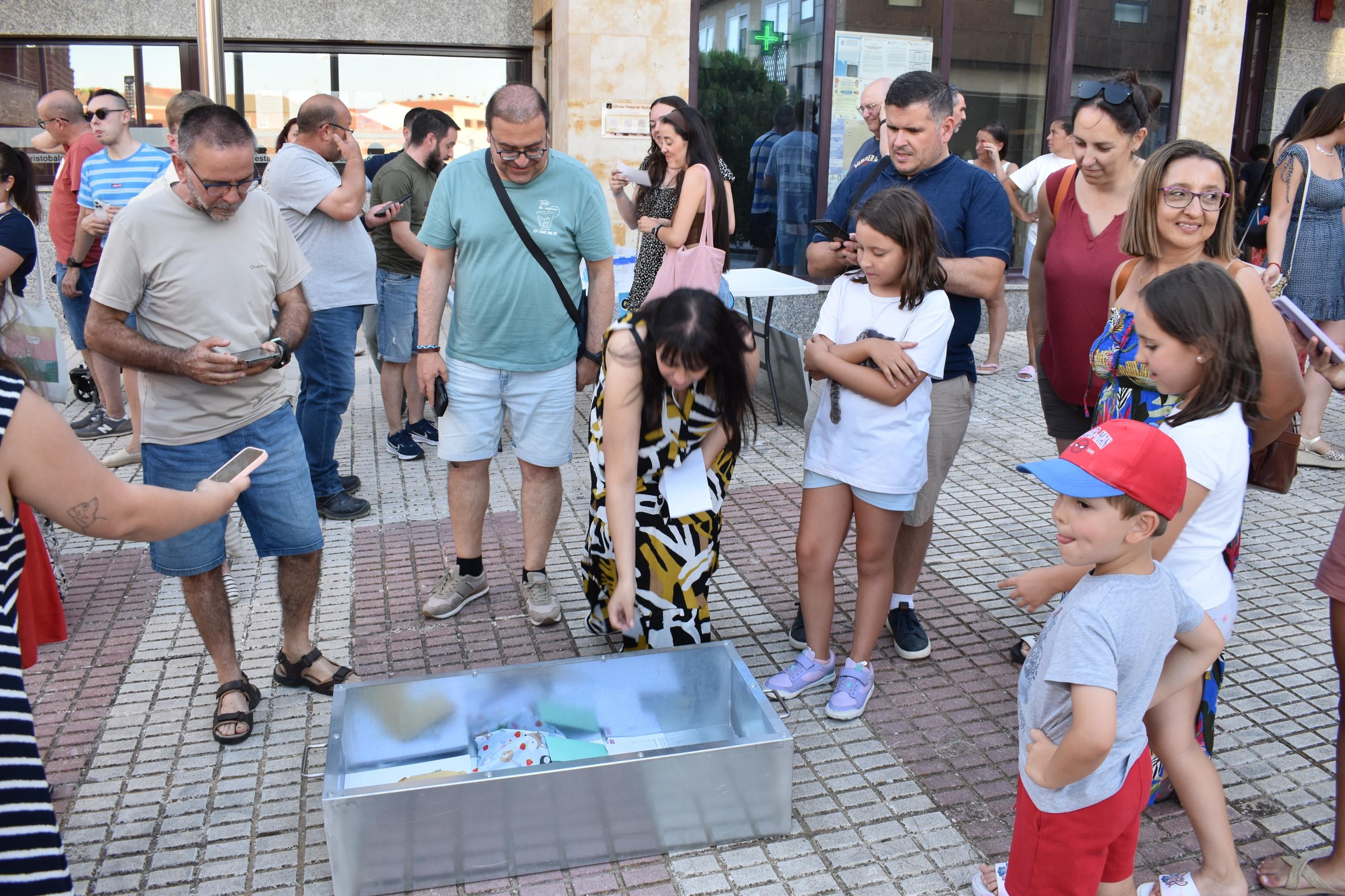 San Cristóbal de la Cuesta entierra los ‘secretos’ que se desvelarán en 2050